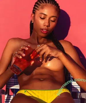  nude photo #0006