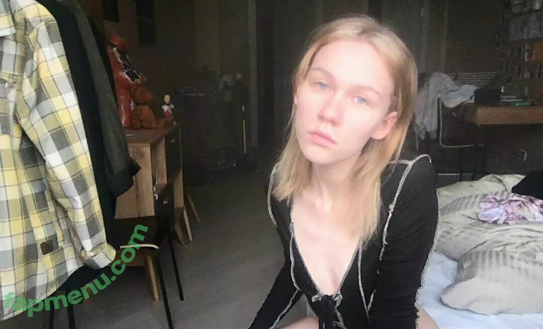 m00nscorpio nude photo #0043 (ezonmjames / miamoonscorpio)