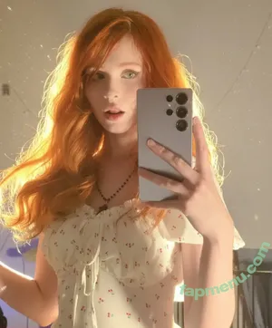 m0llb / ellie_grau / mamad0ll / mollb_cosplay nude photo #0047