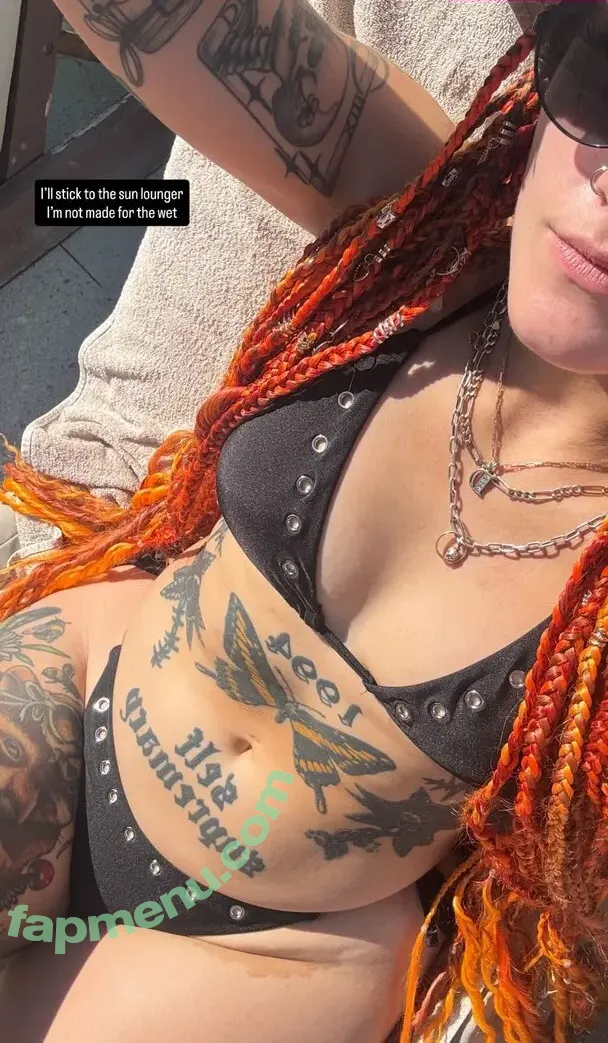 m0sh_mall0w nude photo #0052 (Danie Baugh)