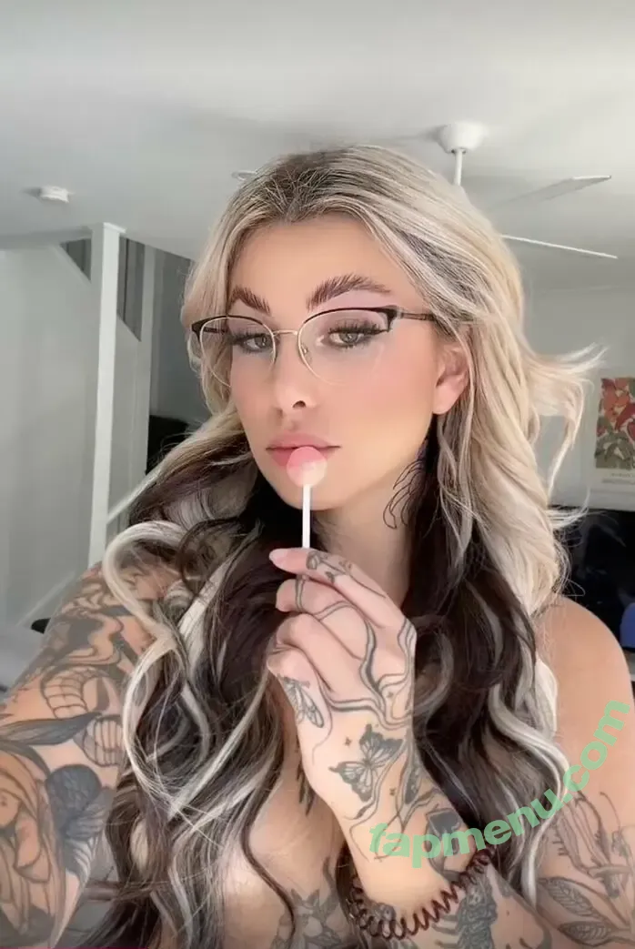 m0thgalren nude photo #0005 (m0thgalren)