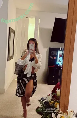 m1a_.r4ven / miaraven nude photo #0020