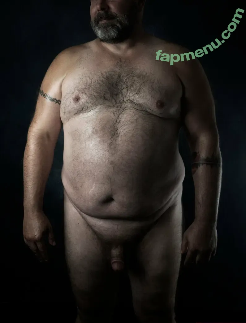 m1dwestbear nude photo #0026 (m1dwesthag)