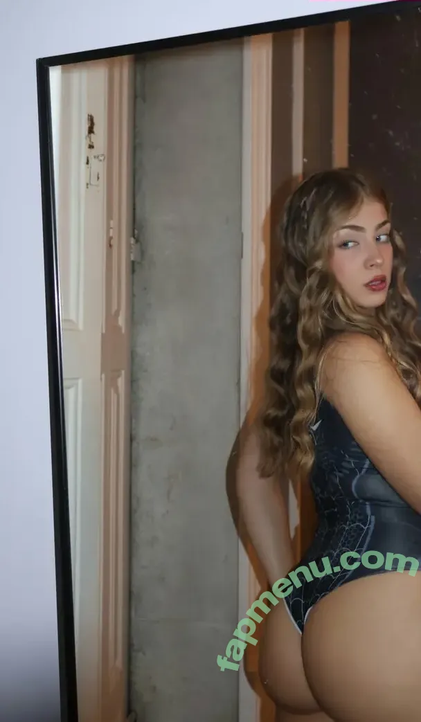 M4rycybergirl nude photo #0014 (Letsmaryy / l4tsmary / pretty_mix_babe)