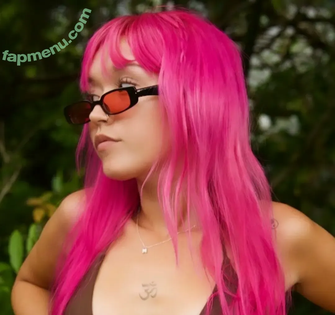 maadsun nude photo #0013 (ig: maadsuun / maadsuun)