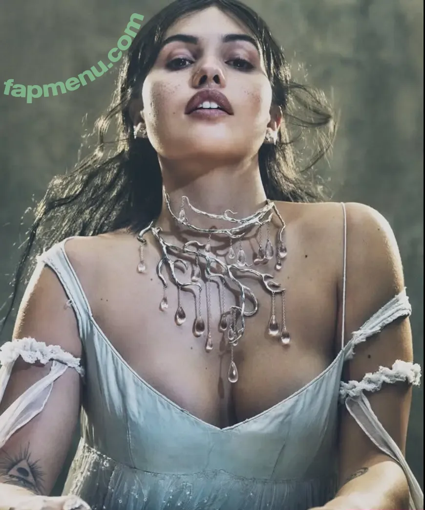 Mabel nude photo #0040 (Mabel)
