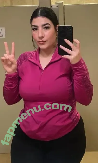 macaronimicaela nude photo #0020 (mothertruckermicaela)