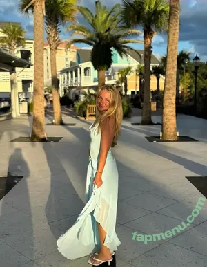 macimccarley / maci-carter nude photo #0084