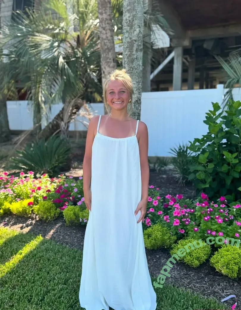 macimccarley nude photo #0158 (maci-carter)