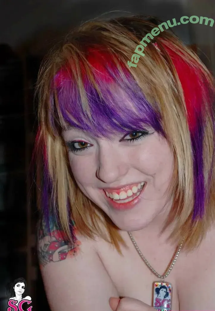 Macismycrack nude photo #0028 (maciemayx)