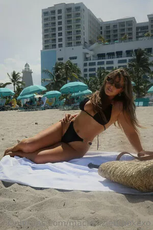 MacKenzie Brooke / mackenziebrookexo / mbpuricelli nude photo #0402
