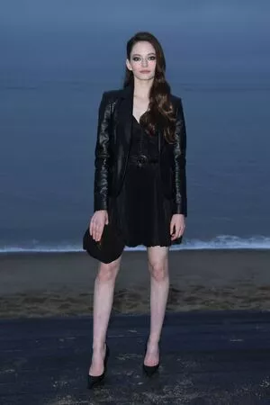 Mackenzie Foy / mackenziefoy nude photo #0015