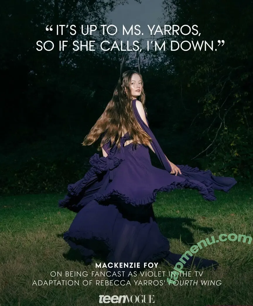 Mackenzie Foy nude photo #0114 (mackenziefoy)
