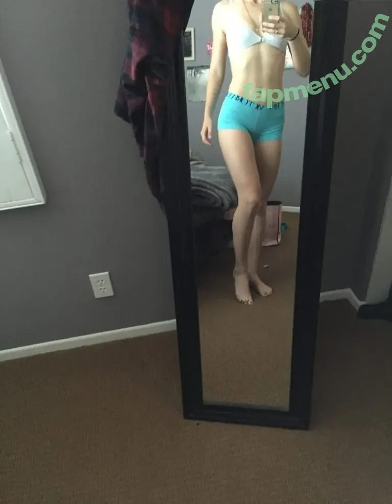 Mackenzie Lintz nude photo #0035 (mackenzickles)