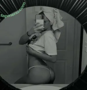 Mackenzie Lubeck / mackenzielynnlubeck nude photo #0066