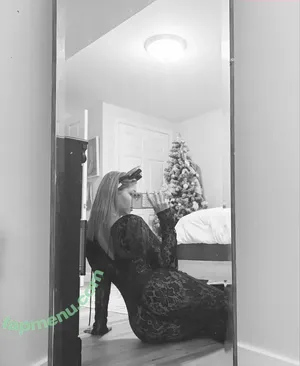 Mackenzie Lubeck / mackenzielynnlubeck nude photo #0069