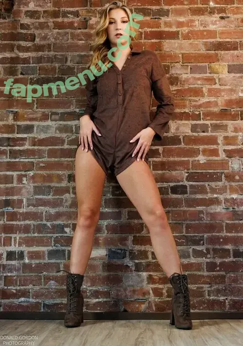 Mackenzie Lubeck nude photo #0022 (mackenzielynnlubeck)