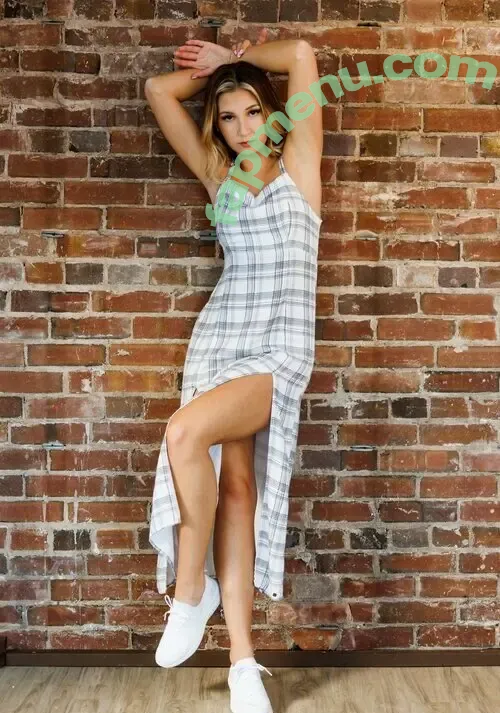 Mackenzie Lubeck nude photo #0042 (mackenzielynnlubeck)