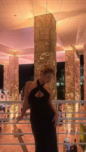 Mackenzie Ziegler / kenzie nude photo #0184