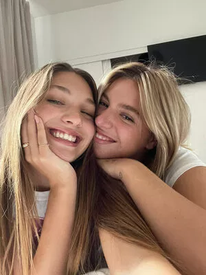 Mackenzie Ziegler / kenzie nude photo #0210