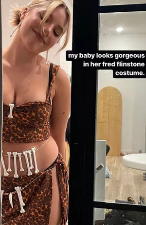 Mackenzie Ziegler / kenzie nude photo #0224