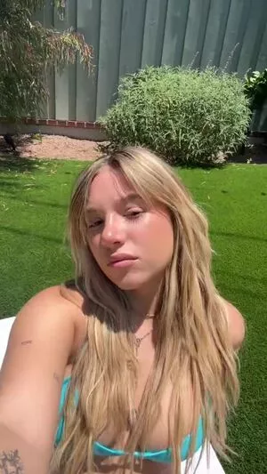 Mackenzie Ziegler / kenzie nude photo #0449