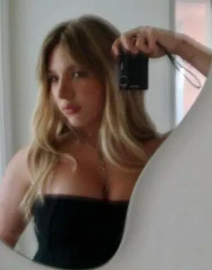 Mackenzie Ziegler / kenzie nude photo #0460