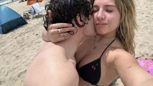 Mackenzie Ziegler / kenzie nude photo #0520