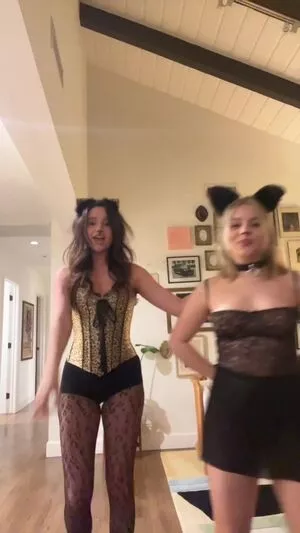 Mackenzie Ziegler / kenzie nude photo #0698