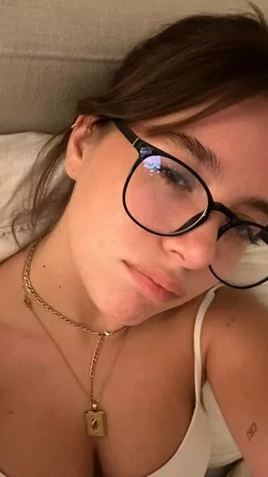Mackenzie Ziegler / kenzie nude photo #0701