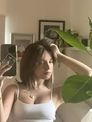 Mackenzie Ziegler / kenzie nude photo #0727