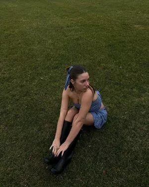 Mackenzie Ziegler / kenzie nude photo #0789