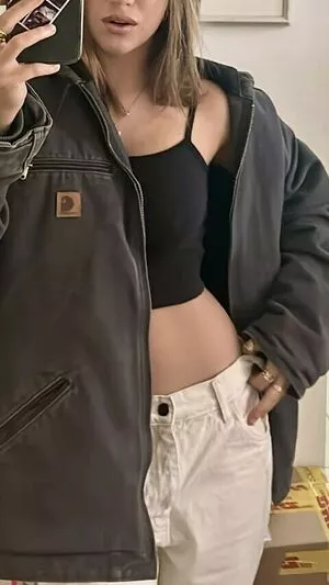 Mackenzie Ziegler / kenzie nude photo #0805
