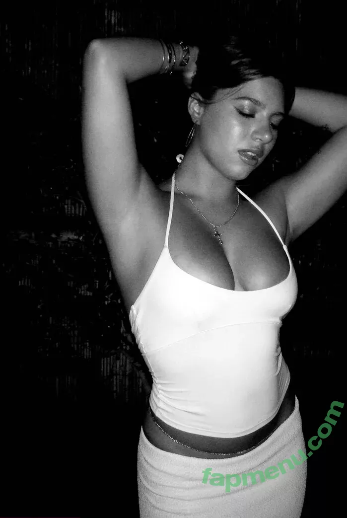 Mackenzie Ziegler nude photo #0572 (kenzie)