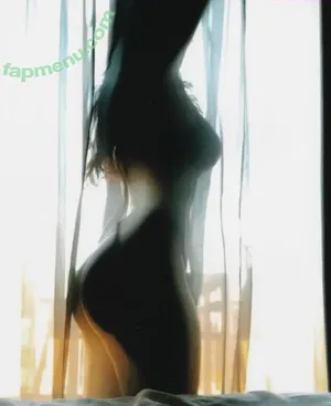  nude photo #0007