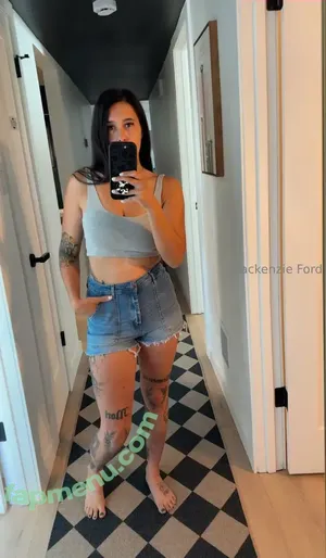 mackenzieford / mackenziefordd nude photo #0008