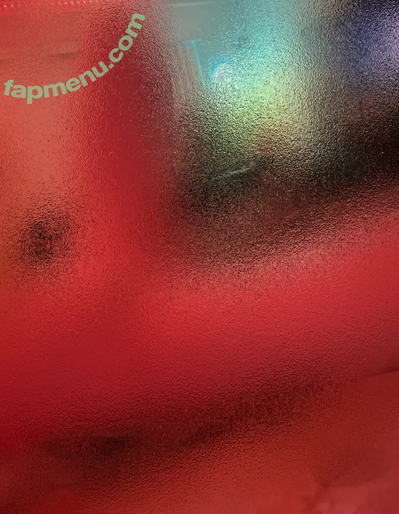 mackenziestith nude photo #0087 (mackenziestith)