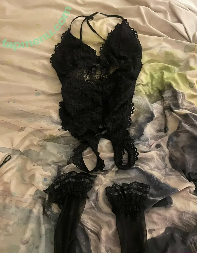 mackenziestith nude photo #0094 (mackenziestith)
