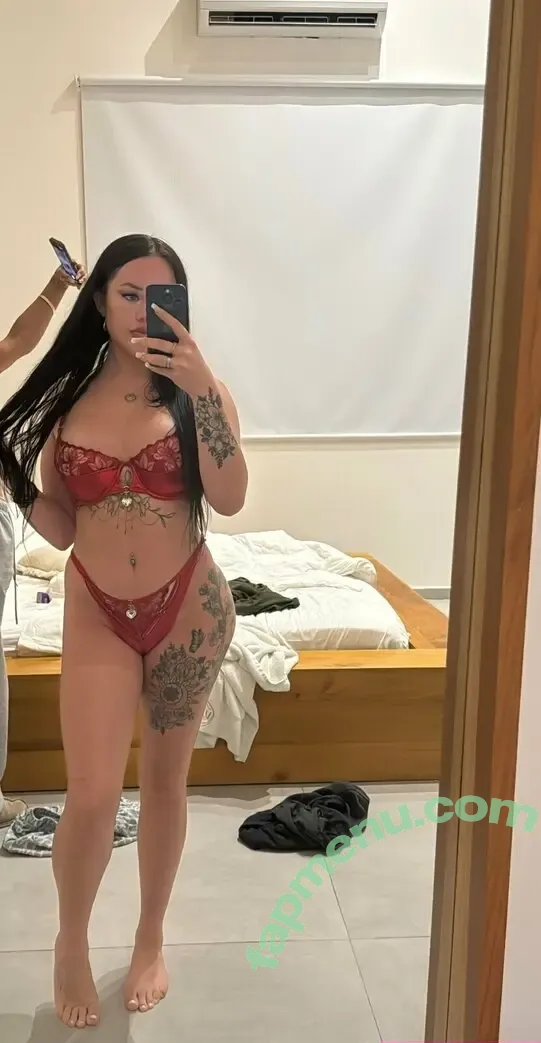 madalinamoon nude photo #0013 (madalina.moon)