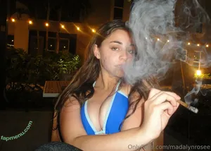 madalynjoyrose / madalynjoyrosee nude photo #0099