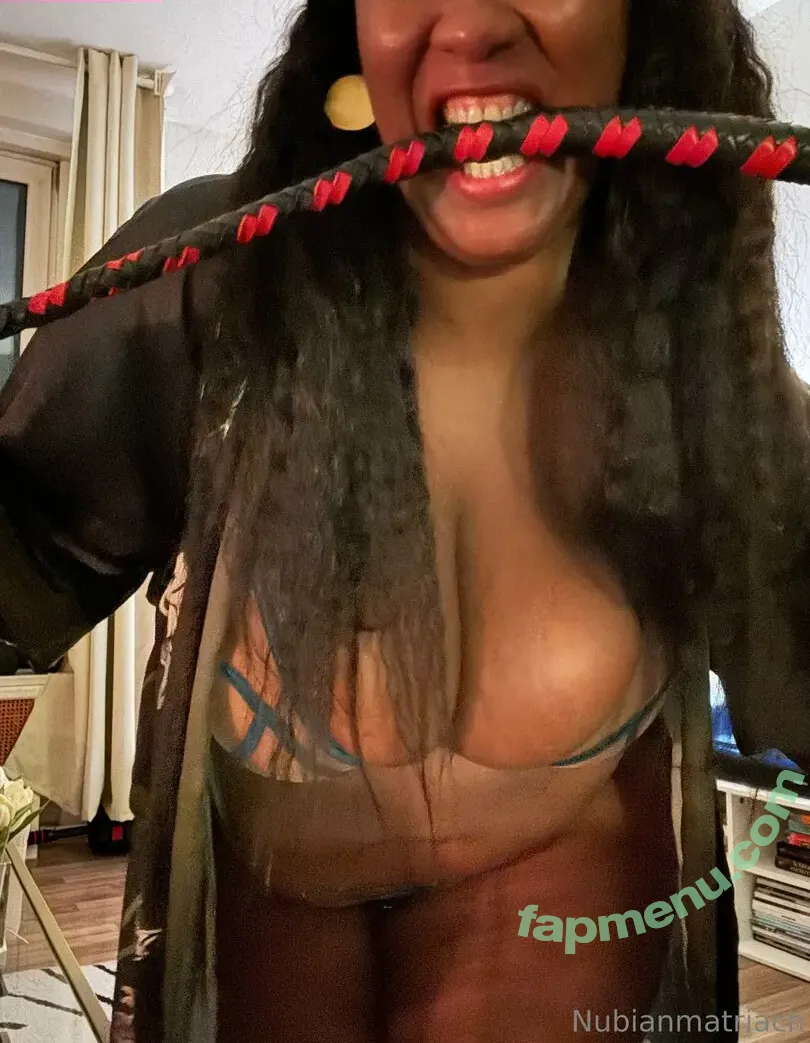 madam___caramel nude photo #0123 (madame__caramel)