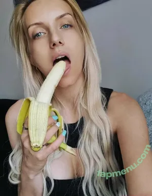  nude photo #0015