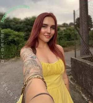 madamefoxyy / ladyyfox nude photo #0021