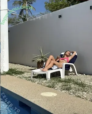 Madamemm / Emmvip / defender.emeline nude photo #0035