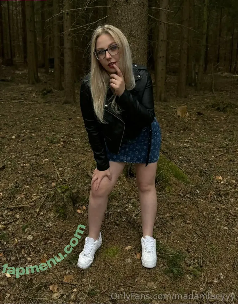 madamlucyyy nude photo #0003 (madam.lucyyyy)