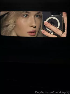 Maddie Grey / Maddie.Grey / Molodoy_admin / maddiegray27 nude photo #0744