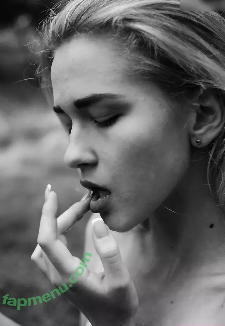 Maddie Grey nude photo #1282 (Molodoy_admin / maddiegray27)