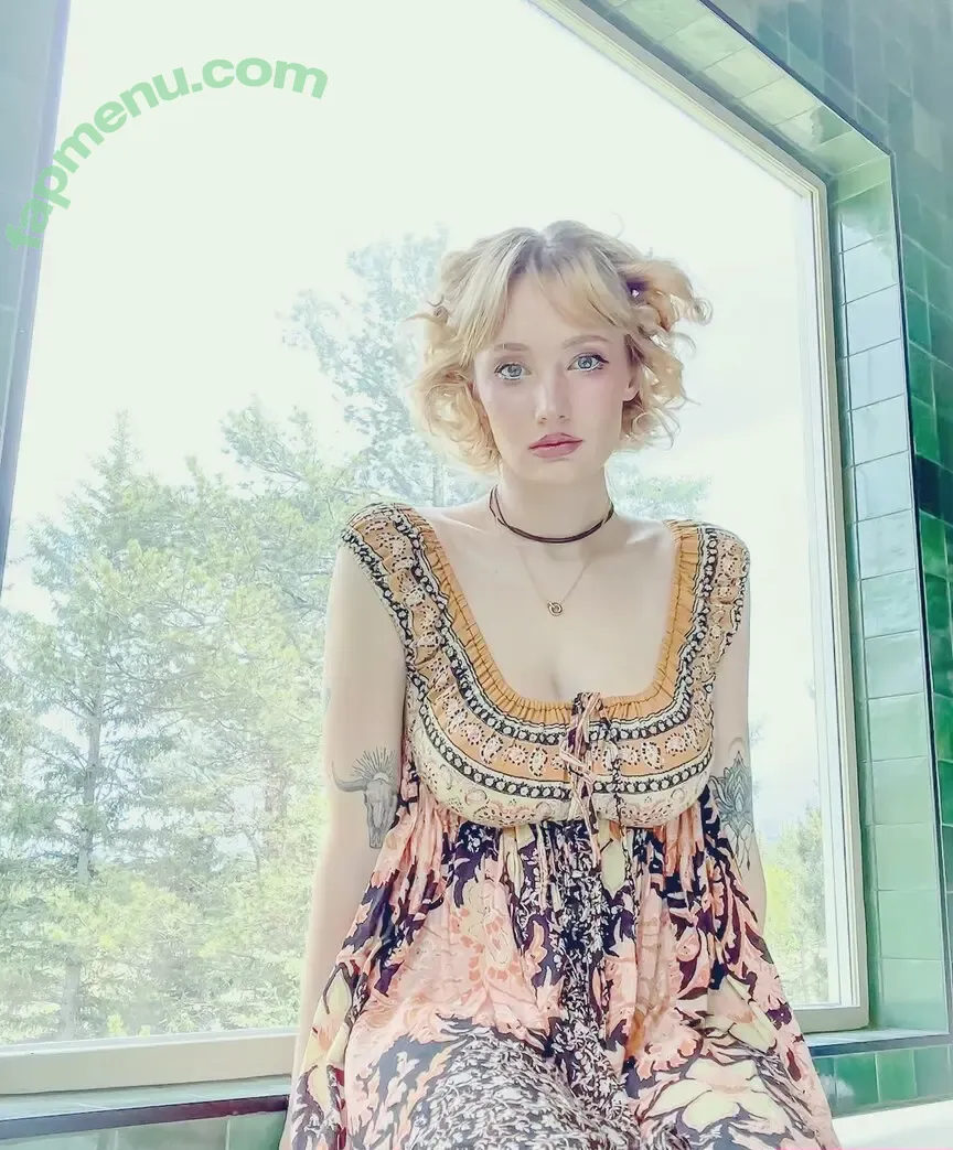 Maddie Harnish nude photo #0046 (Madison / cruelworldhappymind)