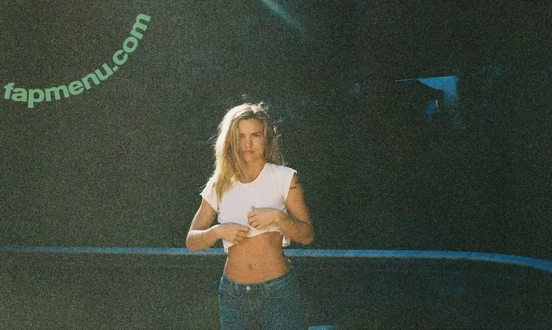 Maddie Hasson nude photo #0075 (maddiehassonofficial)