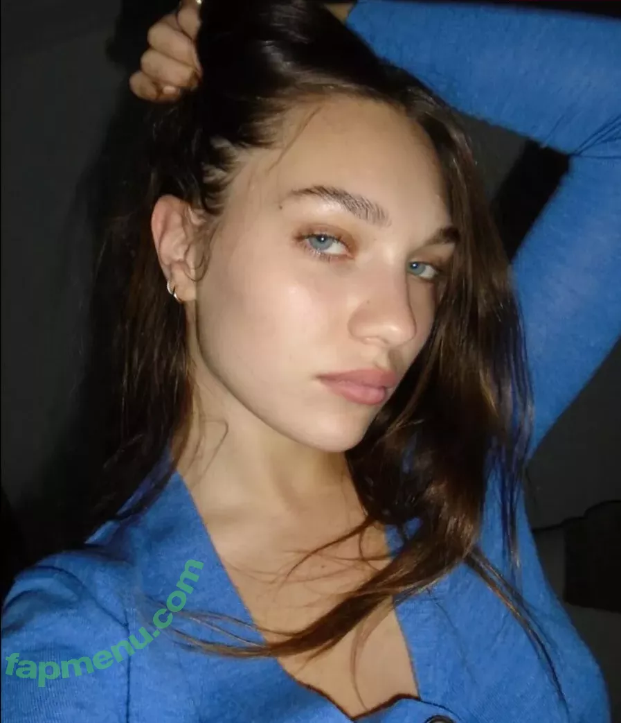Maddie Ziegler nude photo #0644 (maddieziegler)